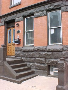 1629 W Diamond St - exterior